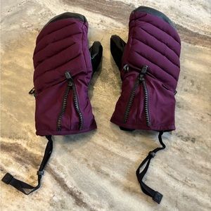 Burton Women’s Mittens- size Small.